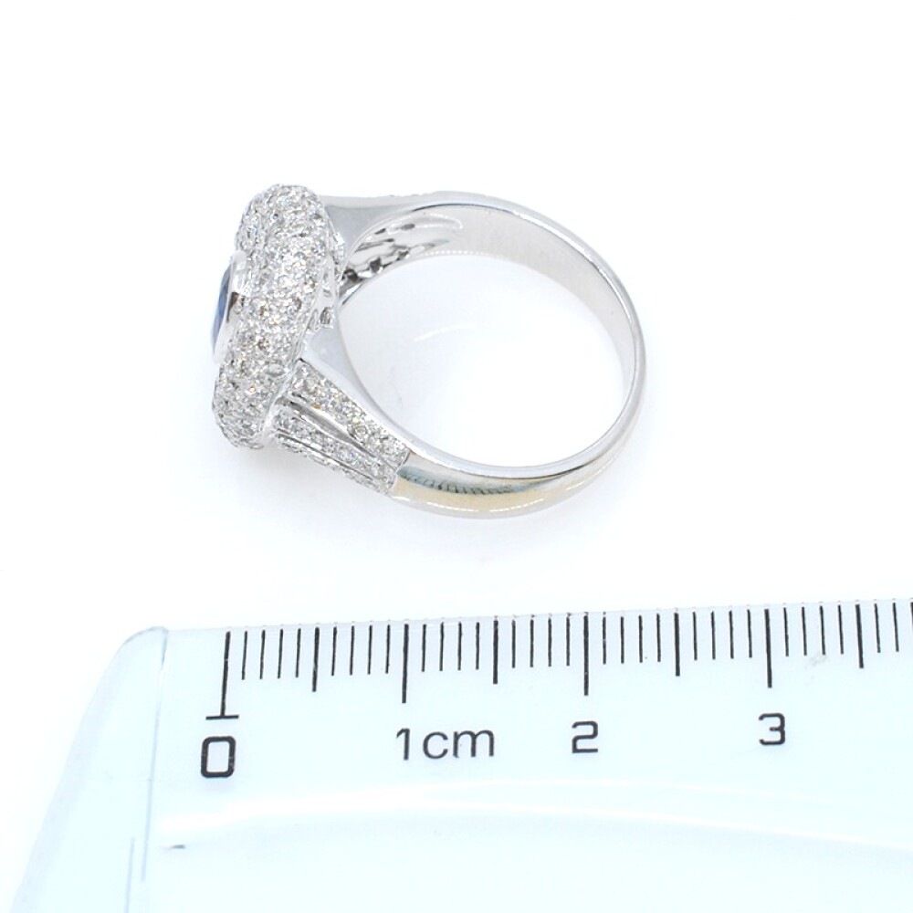 Anillo oro 18k blanco, brillantes y zafiro Anillo oro 18k blanco, brillantes y zafiro