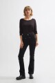 Jean bootcut con bolsillos negro