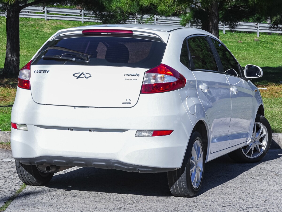 Chery Fulwin 1.5 2014 EXCELENTE ESTADO! | Permuta / Financia Chery Fulwin 1.5 2014 EXCELENTE ESTADO! | Permuta / Financia
