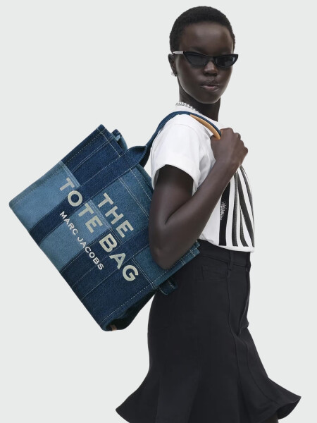 MARC JACOBS - THE TRAVELER TOTE Alta Automática