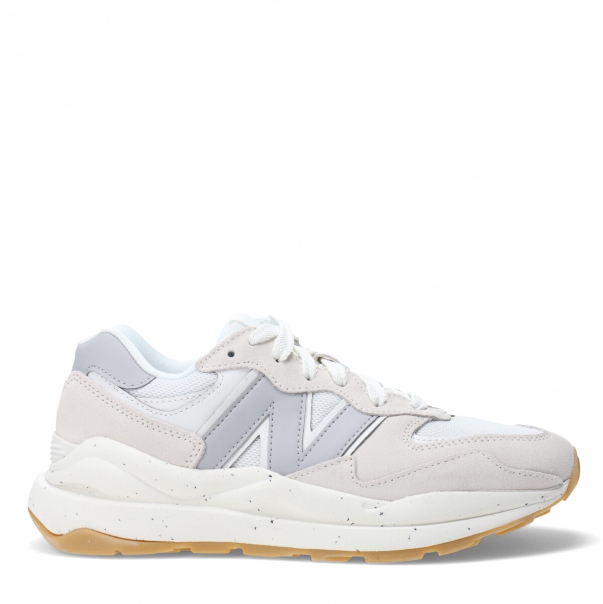 Championes de Mujer New Balance 57/40 New Balance - Beige - Gris - Blanco 