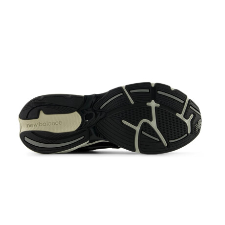 NEW BALANCE 2010 Black