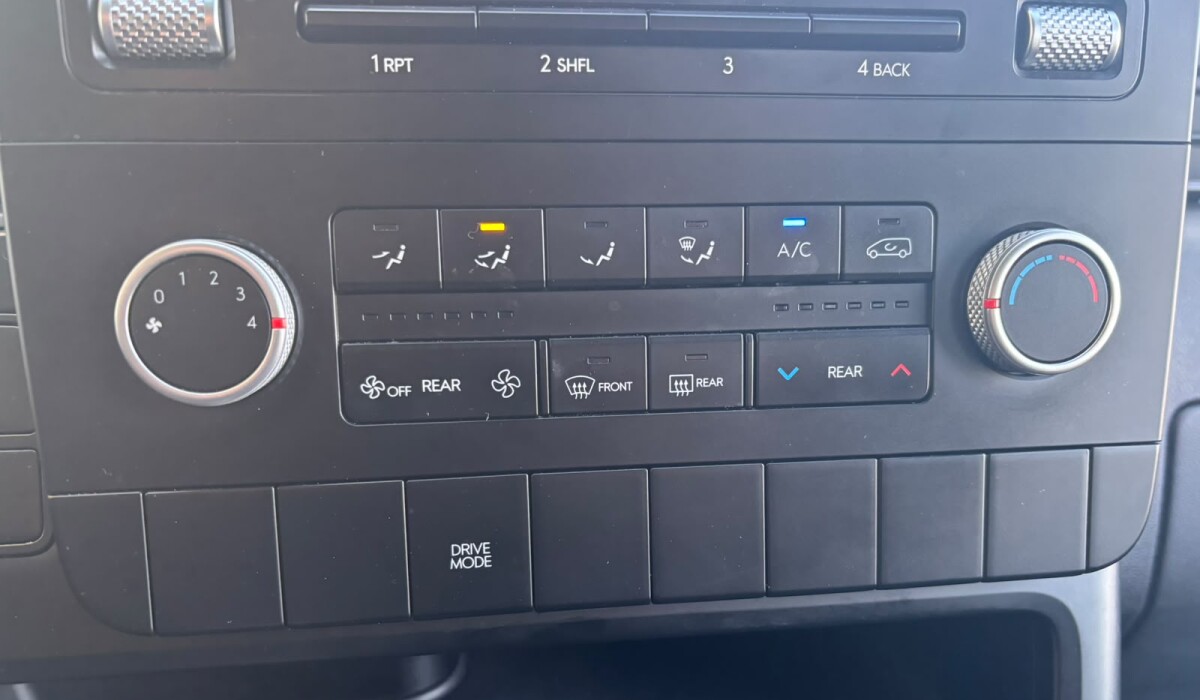 Hyundai H1 Staria 2.2 Diesel Minibus 10plz - 2023 Hyundai H1 Staria 2.2 Diesel Minibus 10plz - 2023