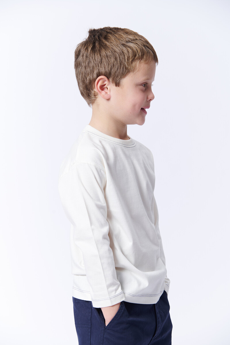 REMERA Manga larga ESTAMPA Contraste Pespunte Blanca