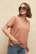 REMERA DINAMARCA Canela