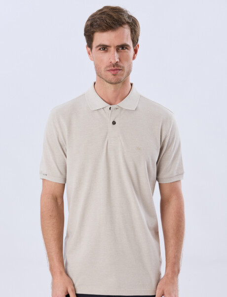 REMERA POLO LISA PIQUÉ Beige