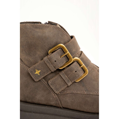 Bota Cuero Con Hebillas Vison