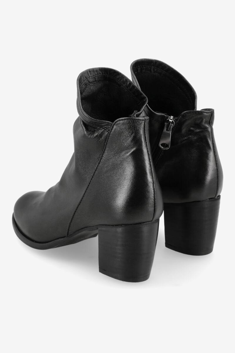 BOTA CORTA Negro