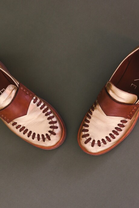 Mocasin Vol2 Dorado