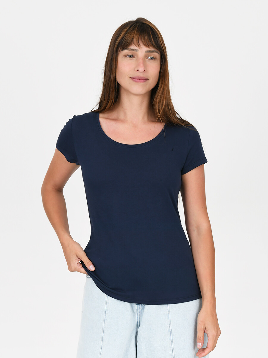 REMERA LUA U - AZUL OSCURO 