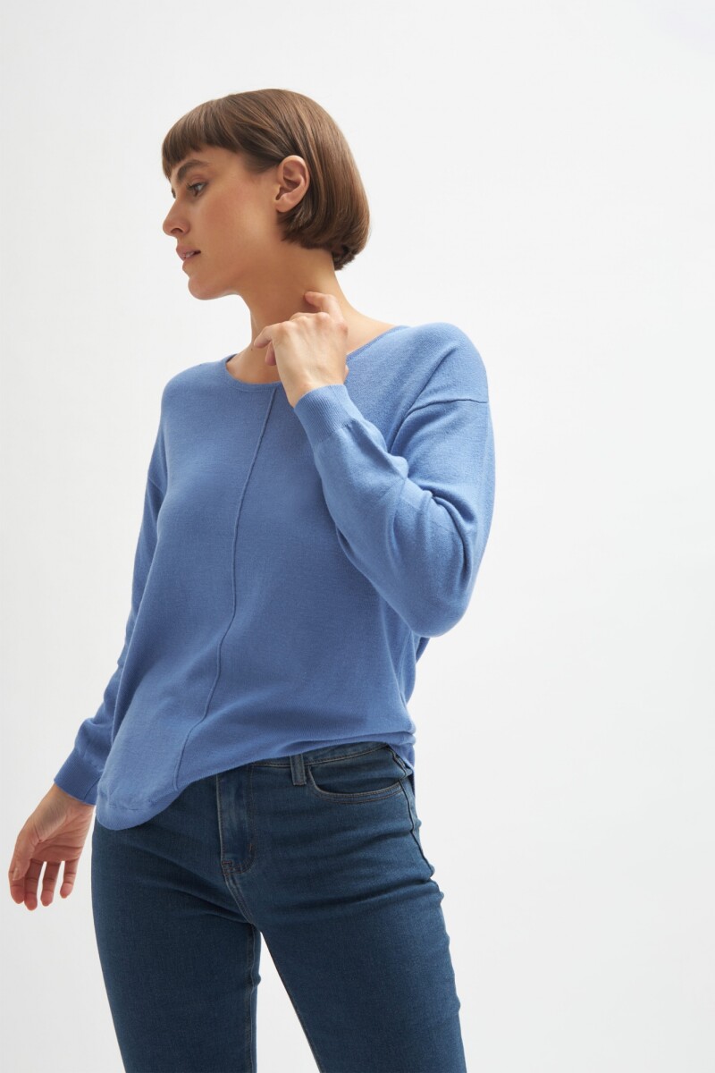 Sweater básico azul claro