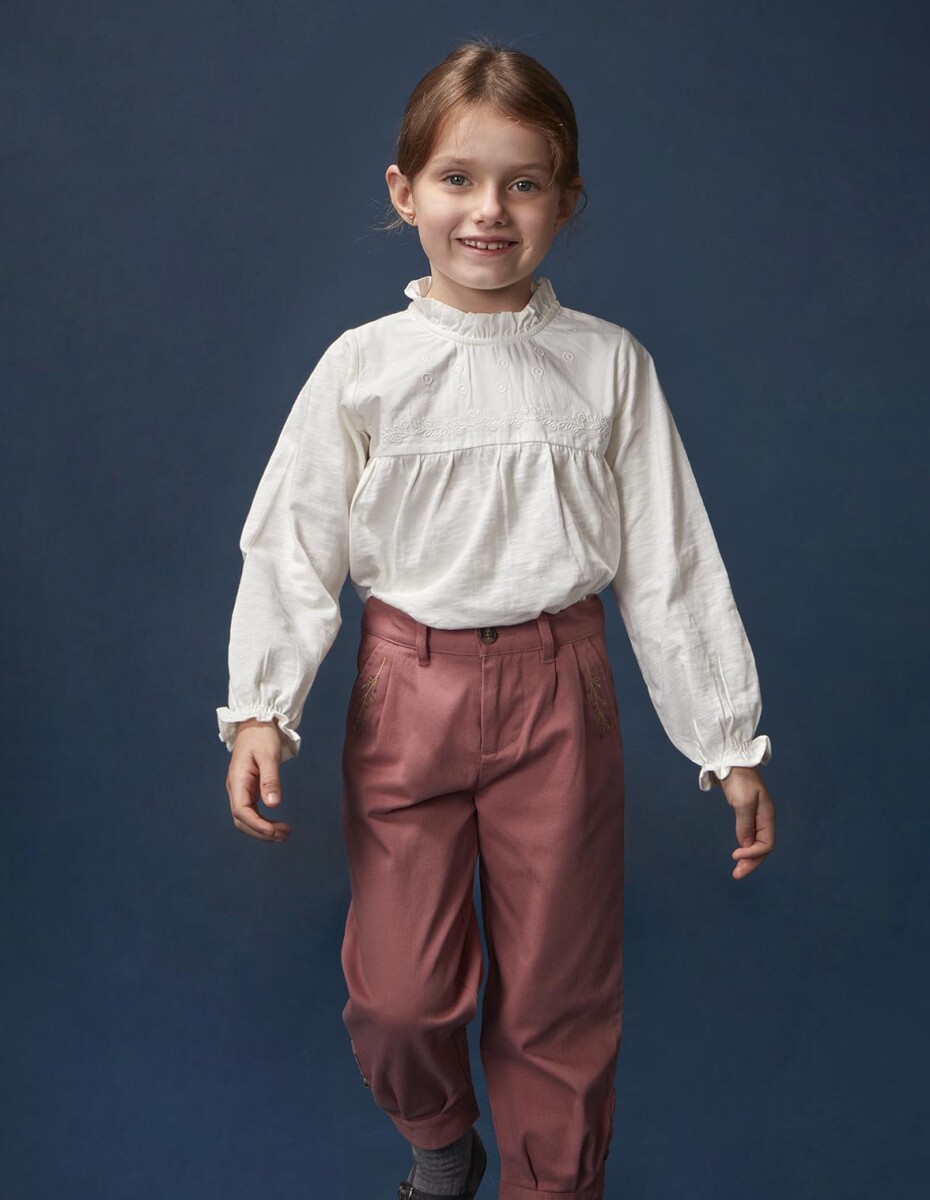 Camiseta Bordada - Blanco Roto 