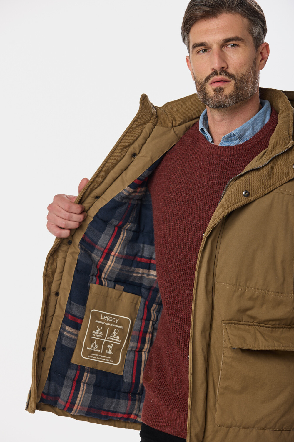 CAMPERA CON CAPUCHA DESMONTABLE Beige