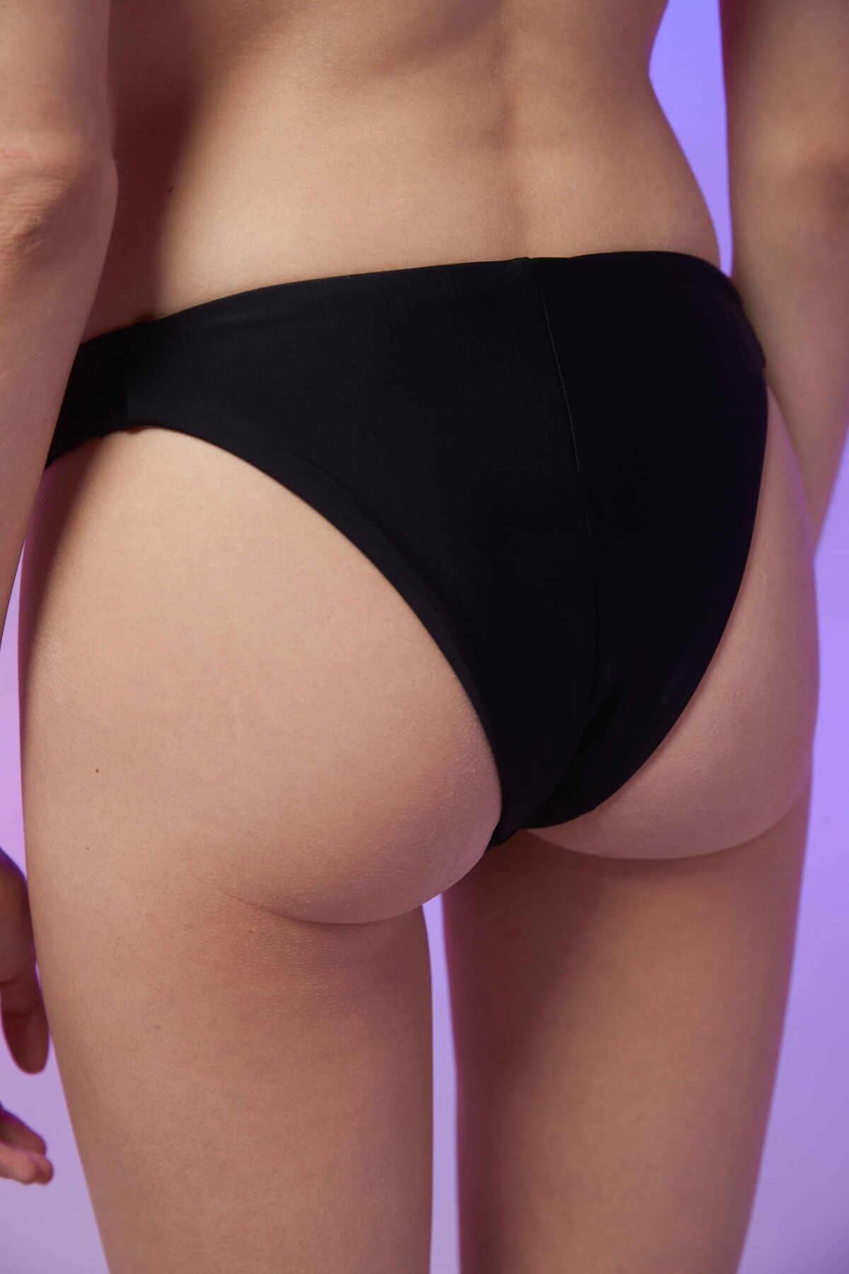 Bikini Polinesia Negro