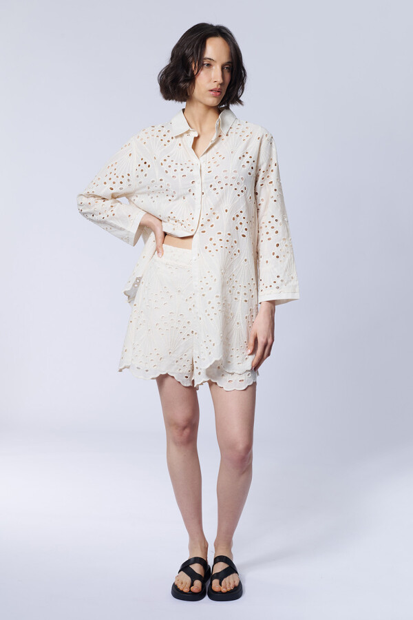 Short broderie Crudo