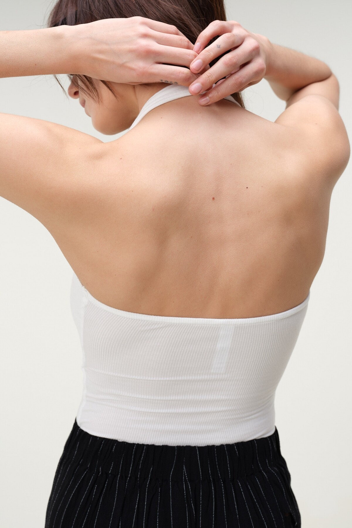 Top Halter Rib Cropped Crudo