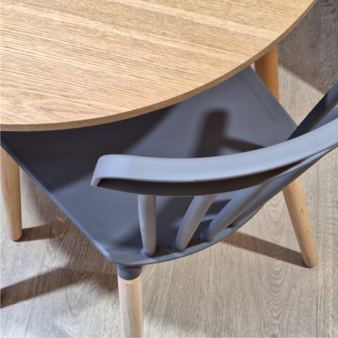 Silla Diseño Windsor con Patas de Madera para Comedor y Jardín - Gris Silla Diseño Windsor con Patas de Madera para Comedor y Jardín - Gris