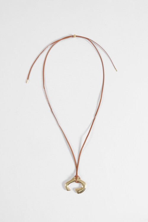 Collar cordón metal bull dorado