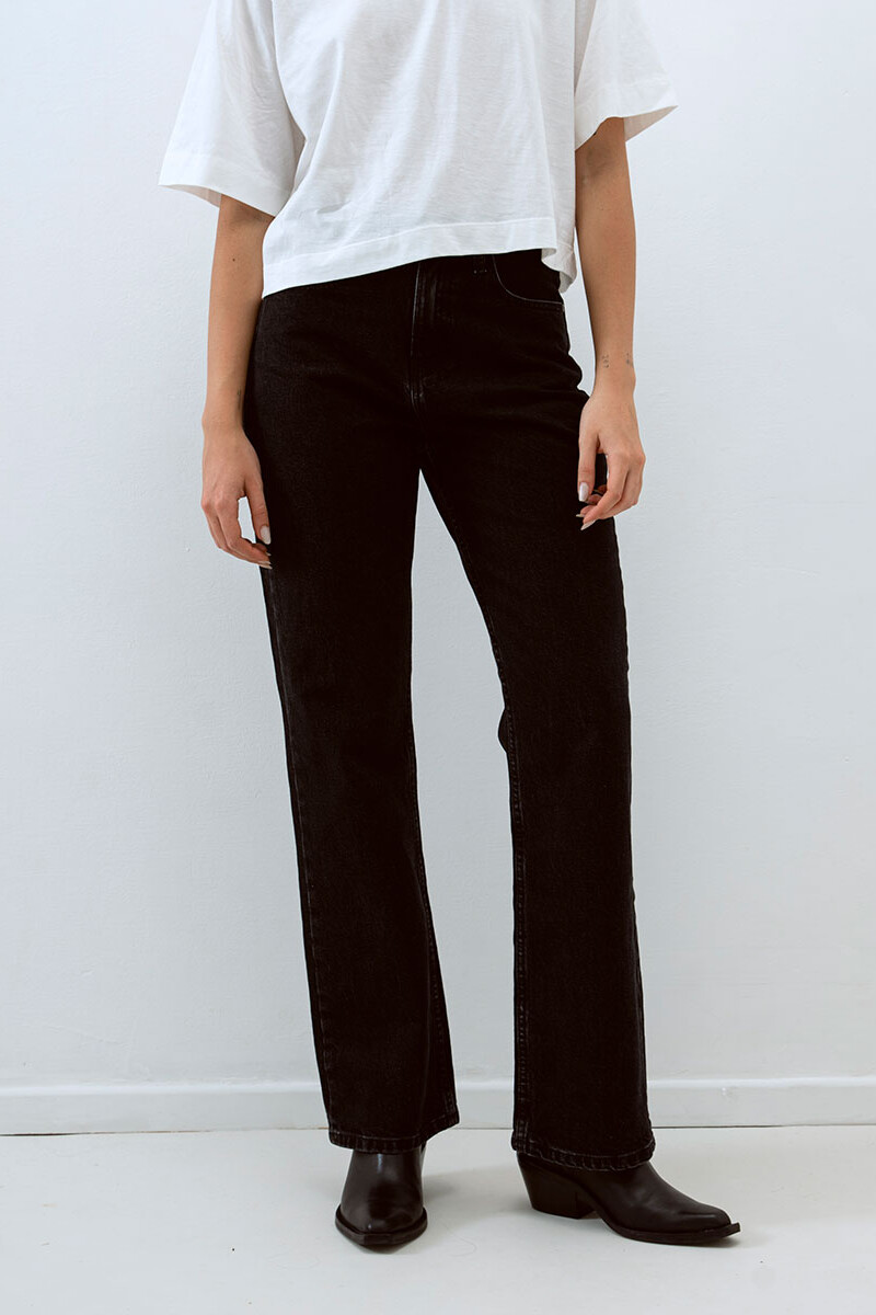 Flare Black