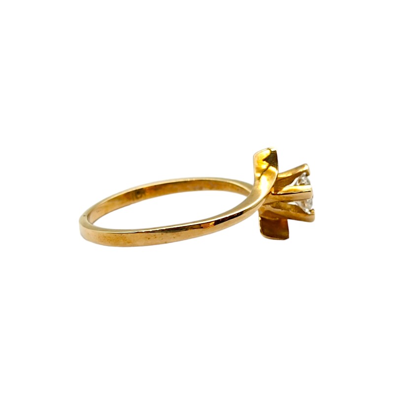 Anillo Solitario-Oro bajo-Piedra Zirconia-AN8074 conpiedra