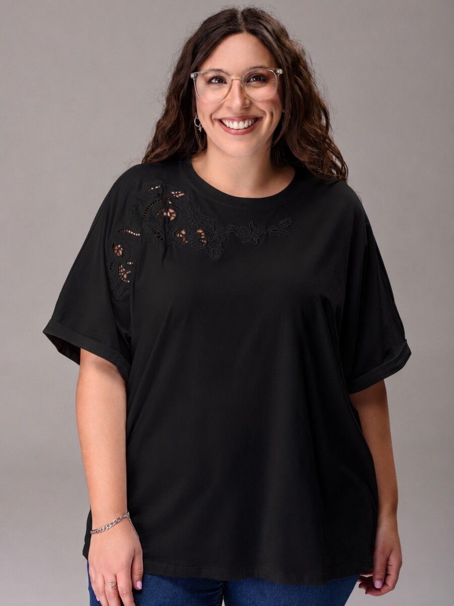 Remera Calada Negro