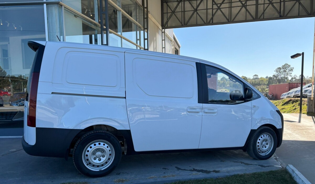 Hyundai H1 Staria Furgon 2.2 Diesel - 2023 Hyundai H1 Staria Furgon 2.2 Diesel - 2023