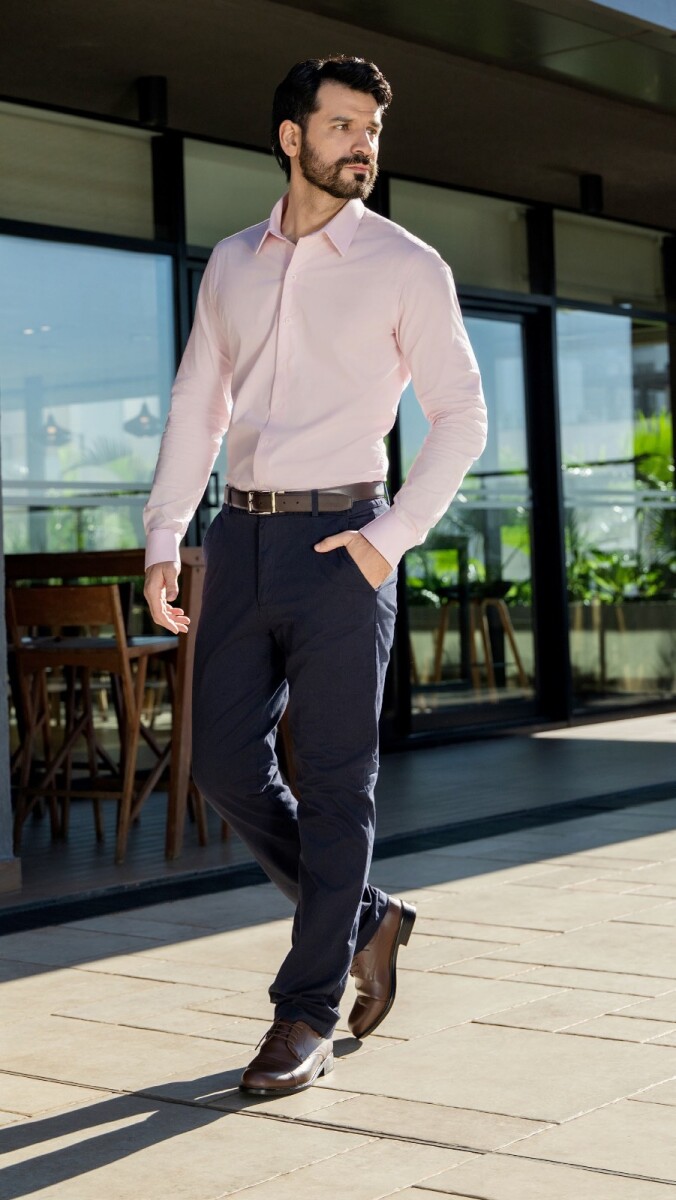 Pantalón tipo Chino. 