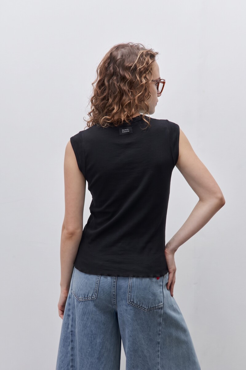 REMERA NEMI Negro