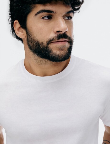 CAMISETA BÁSICA UNISSEX REGULAR WORLD BLANCO