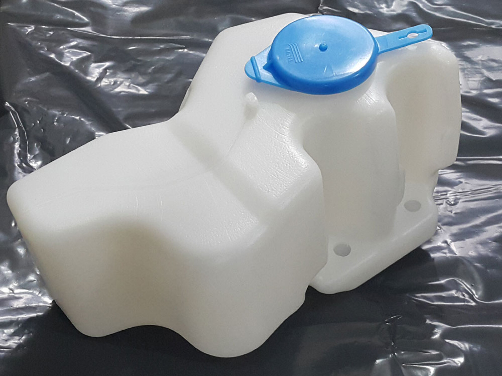 DEPOSITO CHEVROLET LAVA PARABRISAS KADETT IPANEMA - 