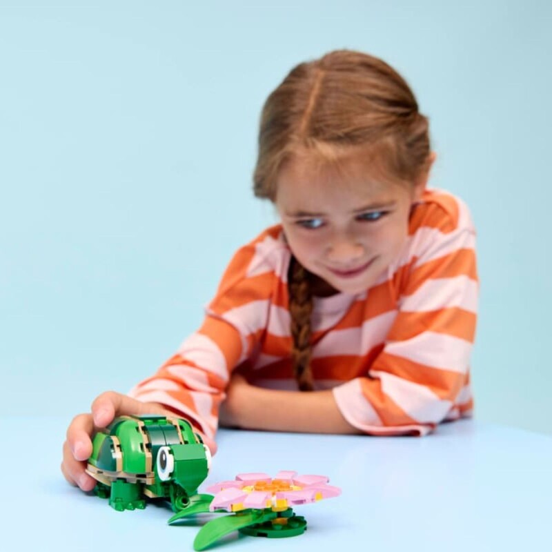 Bloques para armar Lego Creator Tortuga con flor de Nenufar 124 pcs 7+ Bloques Para Armar Lego Creator Tortuga Con Flor De Nenufar 124 Pcs 7+