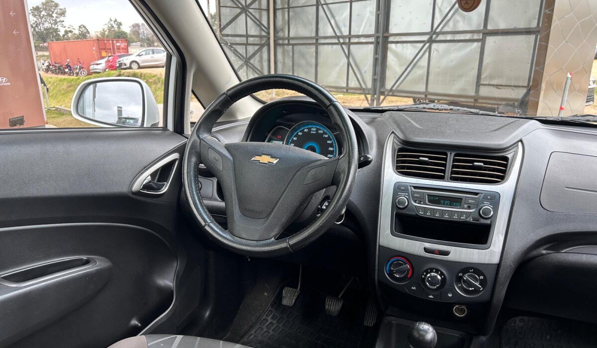 Chevrolet Sail LTZ - 2015 Chevrolet Sail LTZ - 2015