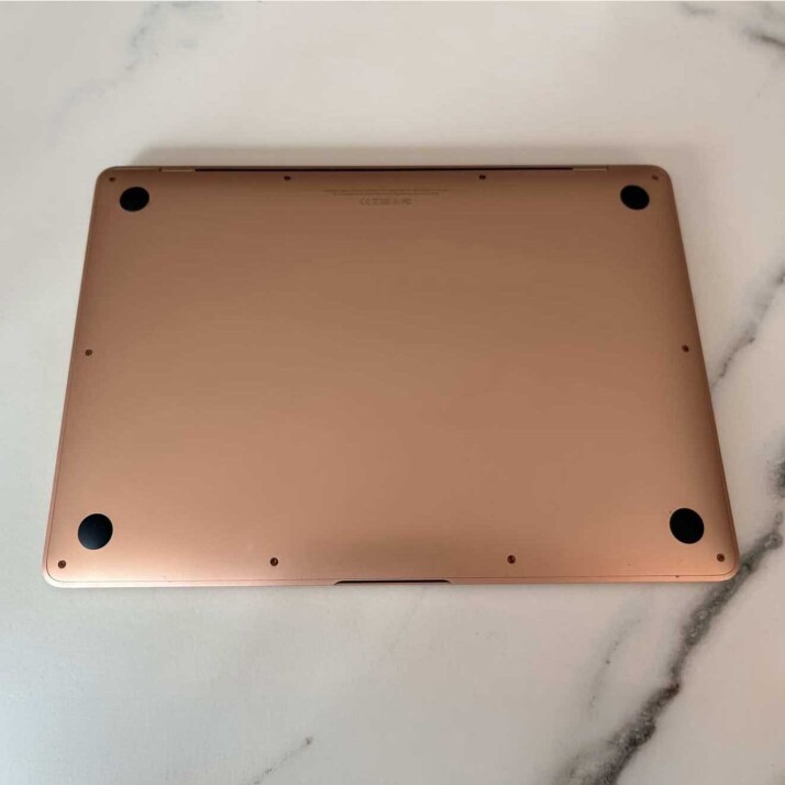 MacBook Air 13" 2018 - 8GB RAM 256GB SSD MacBook Air 13" 2018 - 8GB RAM 256GB SSD