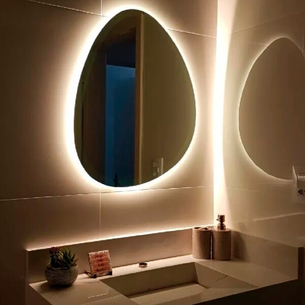 Espejo Oval Para Baño Con Luz Led 60 X 75cm ESPEJO IRREGULAR LED-M-02 60X75