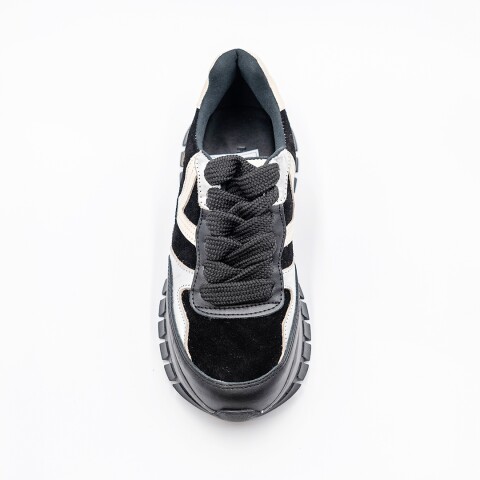 ZAPATILLA CUERO DAMA COLOR GRIS SUELA SINTETICA NEGRO