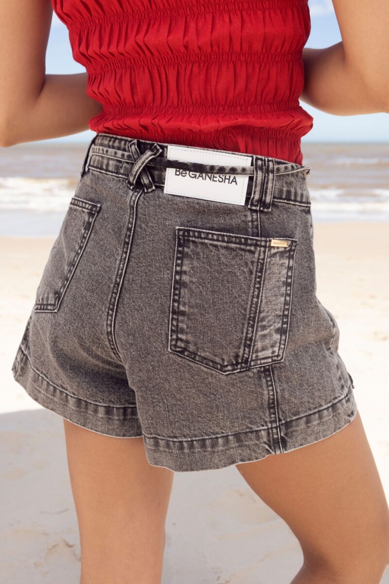 Short Varna Negro