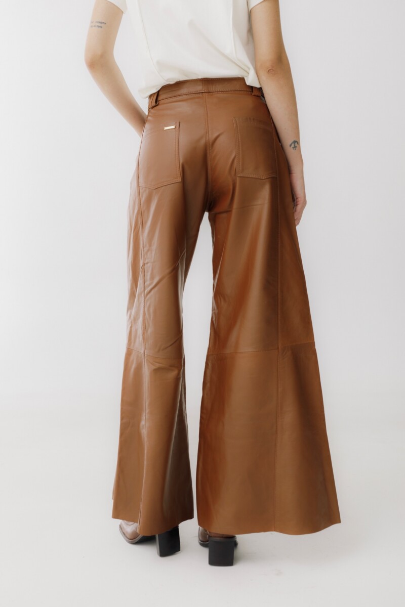 PANTALON WIDE XL COURO Suela