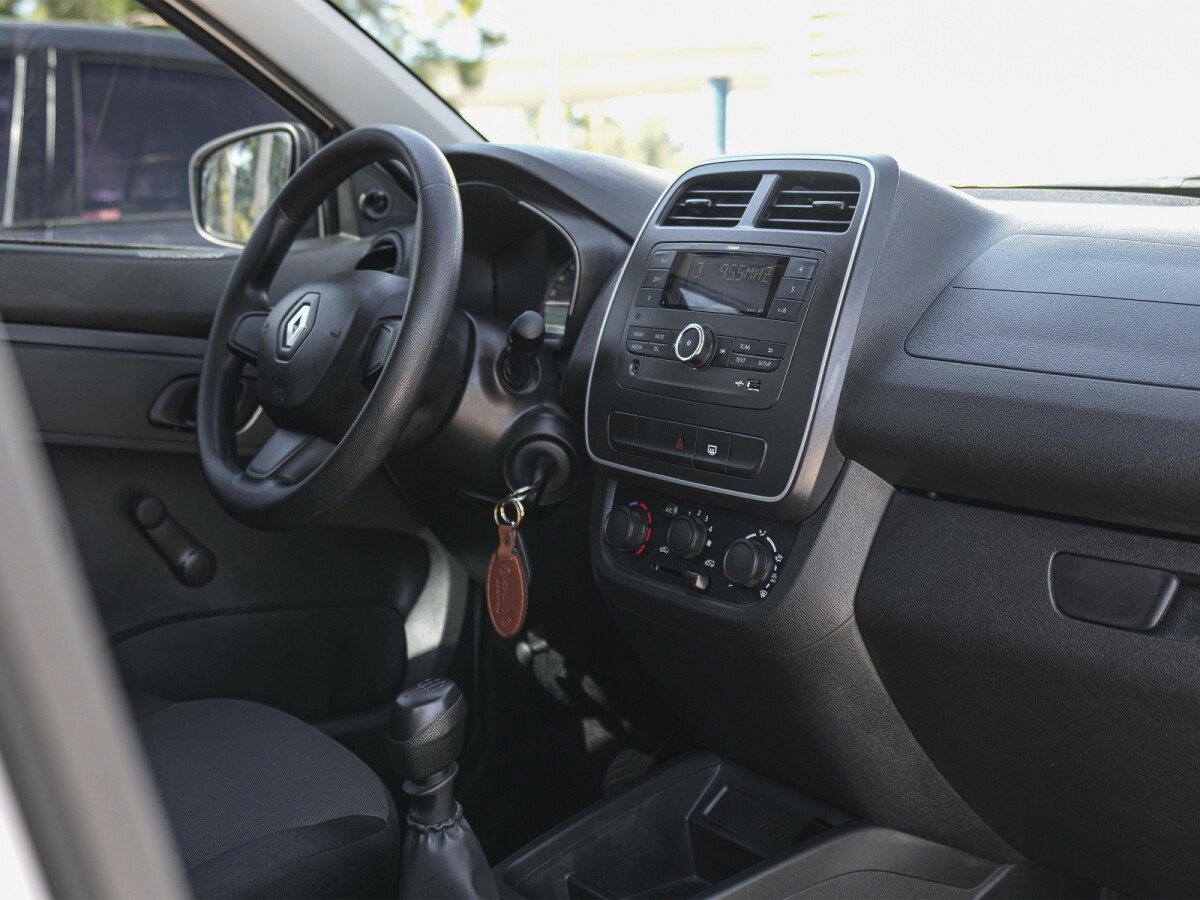 Renault Kwid 1.0 Life Full con Ficha | Permuta / Financia Renault Kwid 1.0 Life Full con Ficha | Permuta / Financia