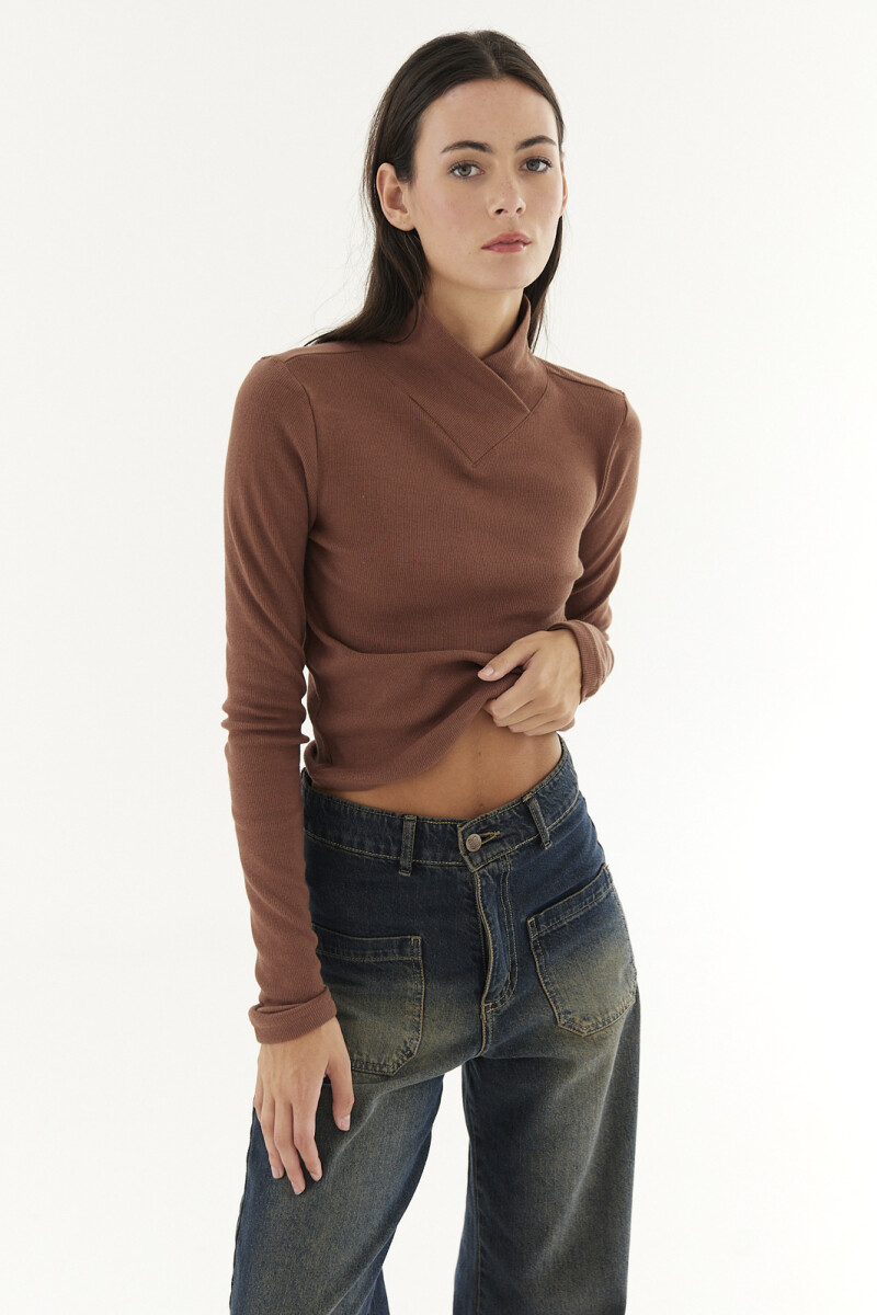 Polera Cross Marron