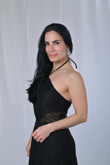 Vestido largo bordado Abril Negro