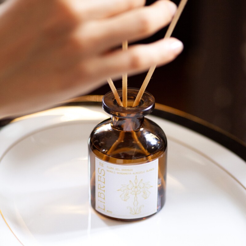 Difusor aromatizador de ambientes 80ml Flora del Naranjo