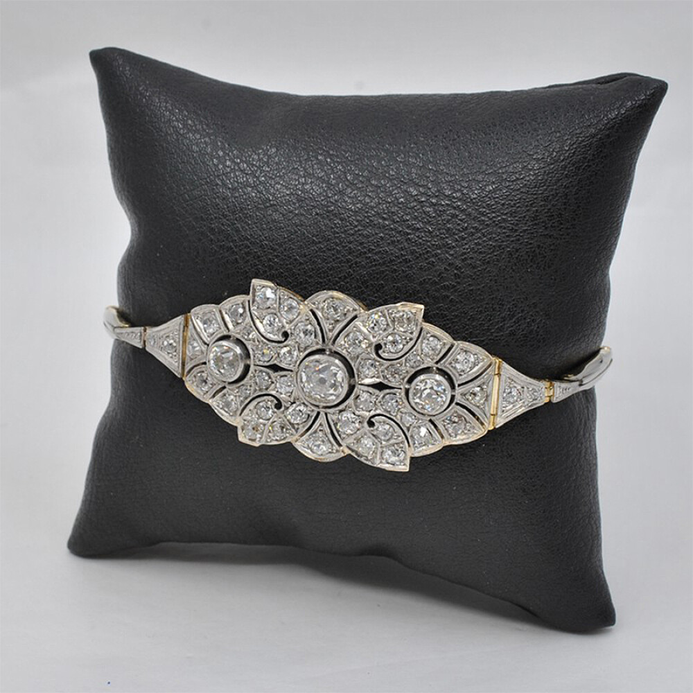 Pulsera Estilo Antiguo, En Oro 18K, Platino Y Brillantes Pulsera Estilo Antiguo, En Oro 18K, Platino Y Brillantes