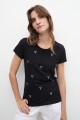 Remera con strass negro