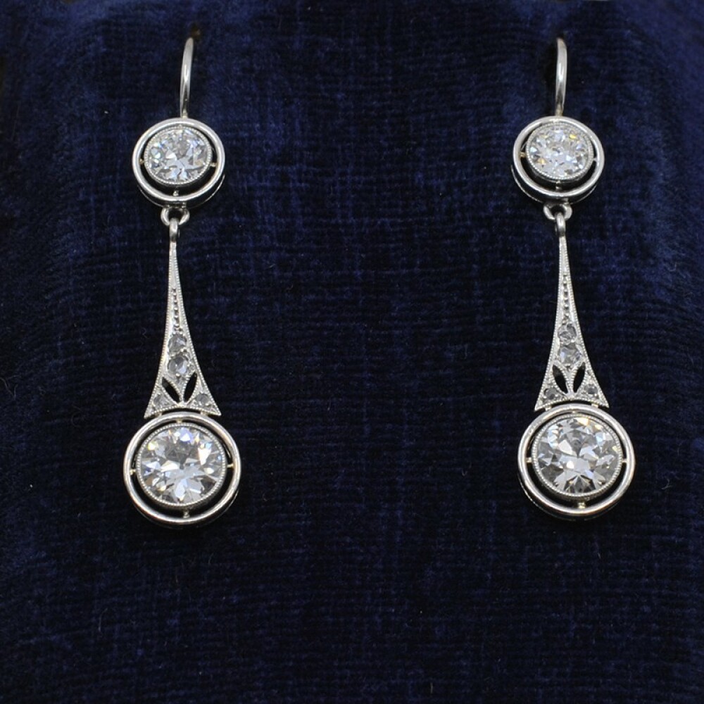 Caravanas En Oro Blanco, Brillantes Y Diamantes Caravanas En Oro Blanco, Brillantes Y Diamantes