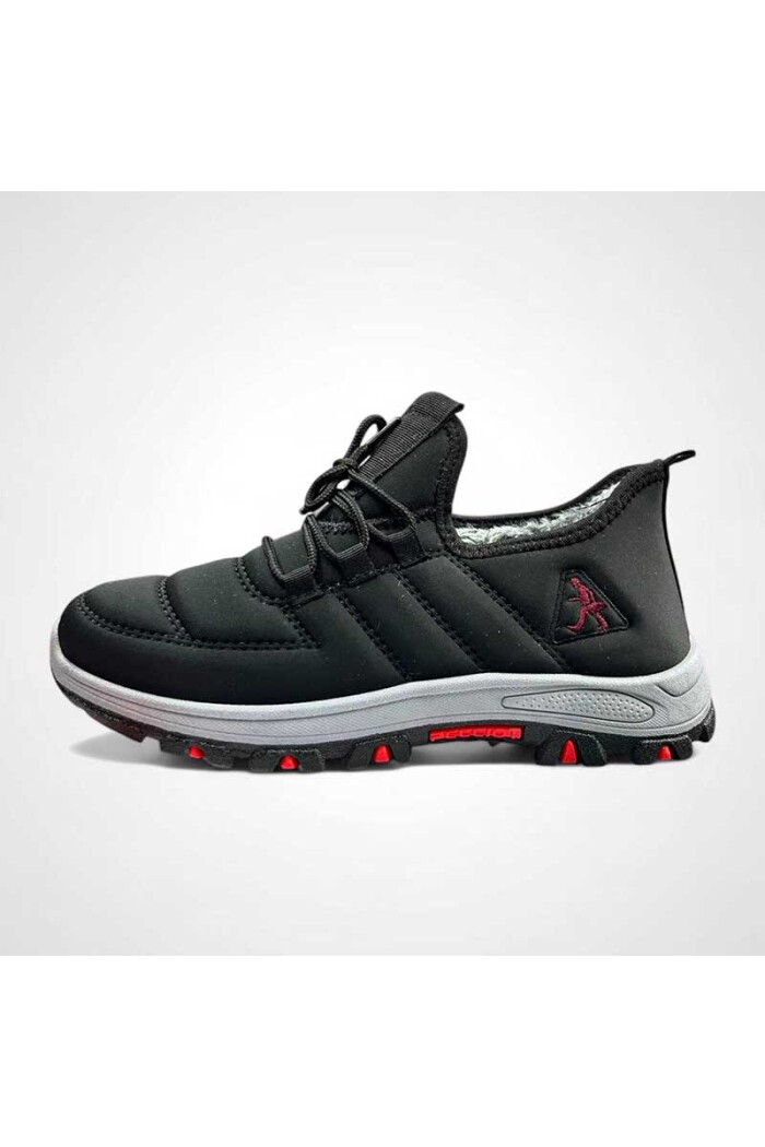 CALZADO DEPORTIVO FORRADO CON CORDONES Negro