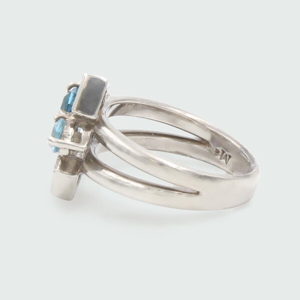 Anillo Paola de MOON en plata 925 con brillante y piedras semipreciosas Anillo Paola de MOON en plata 925 con brillante y piedras semipreciosas