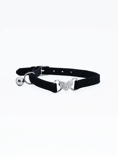 COLLAR CORAZÓN NEGRO