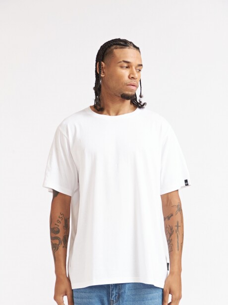 REMERA OLEN BLANCO