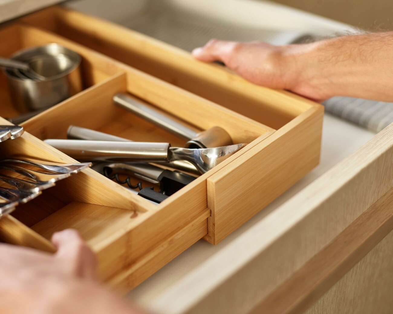 Organizador Extensible para Cubiertos y Utensilios Joseph Joseph DrawerStore™ Bamboo - Preventa Organizador Extensible para Cubiertos y Utensilios Joseph Joseph DrawerStore™ Bamboo - Preventa