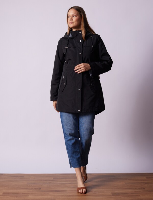 Campera Liviana Impermeable NEGRO